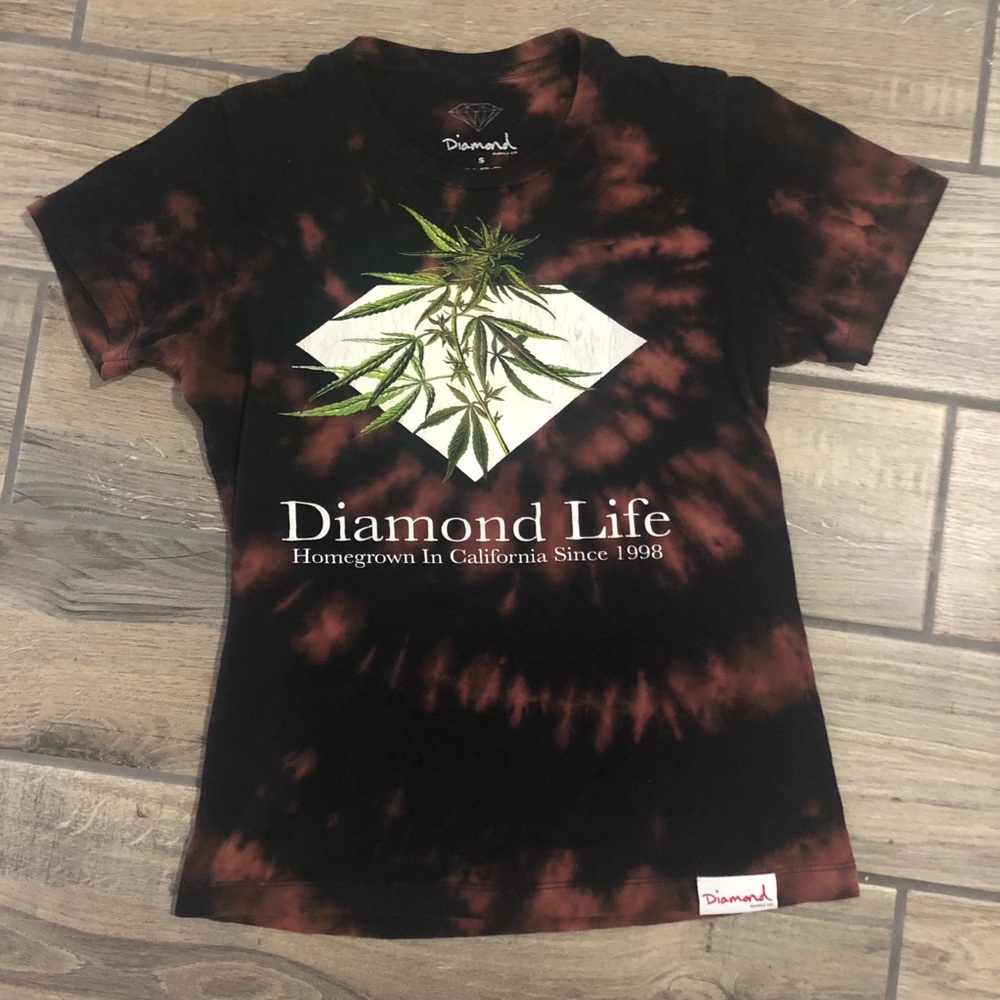 Diamond bleach dye t shirt
